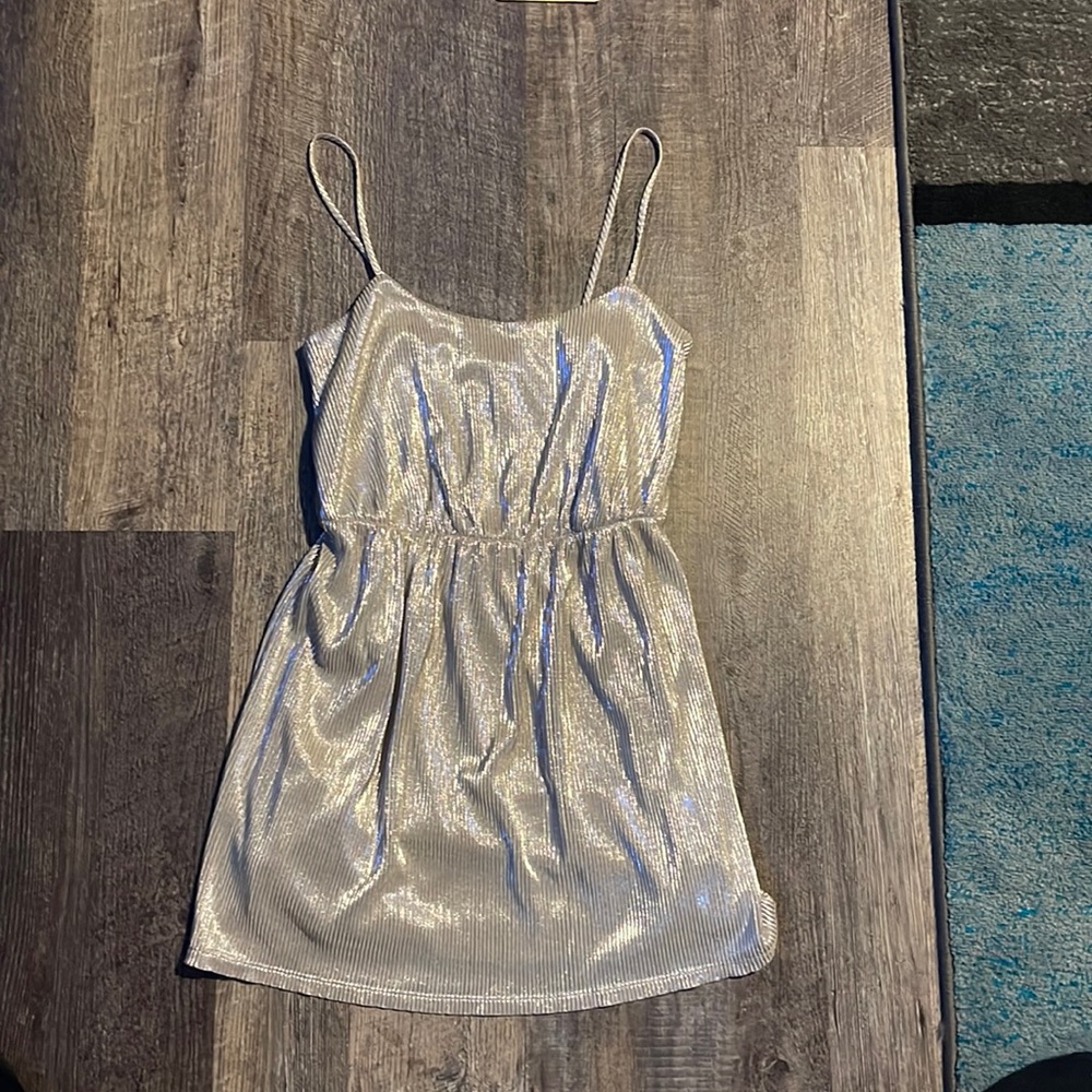 Forever 21 size small,